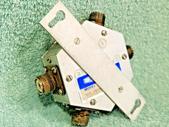 Heathkit HD-1234 Heavy-Duty 4 Position Ham Radio CB Coax Antenna Switch w/brackt